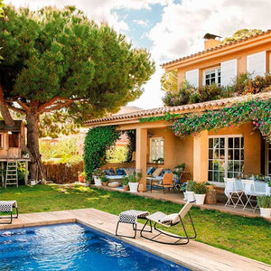 Casa y Jardin
